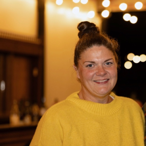 Meet your Posher, Rebecca - Picture 1 of 1